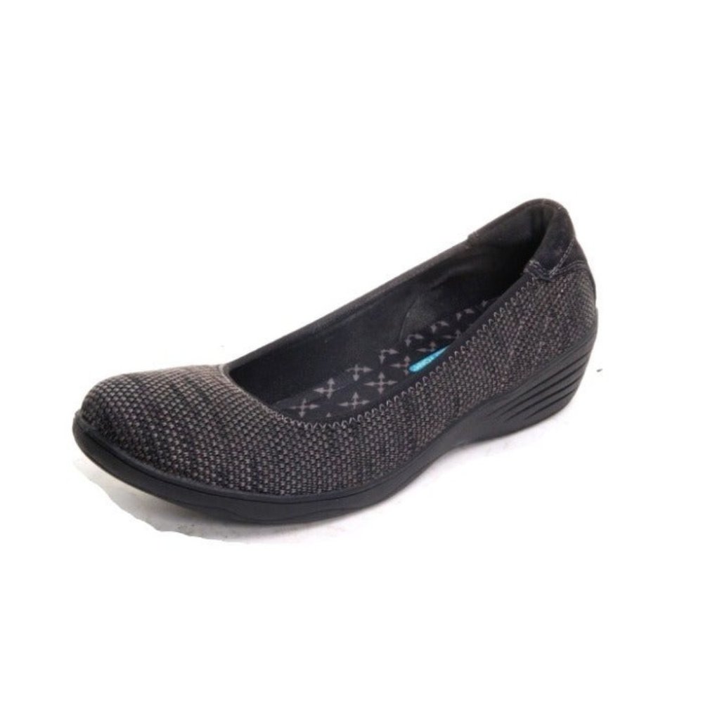 Skechers stretch fit air cooled memory foam